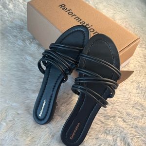 REFORMATION Layla Tubular Flat Sandal - size US 7.5